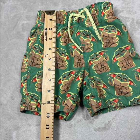 Disney Star Wars X Gap Baby Yoda Grogu Green Swim Trunks Boardshorts 18-24 M - Picture 4 of 16